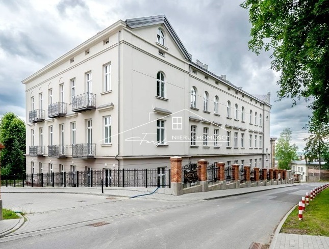 Wyjątkowy apartament 58,9m w zabytkowej kamienicy na Starym Mieście w Przemyślu