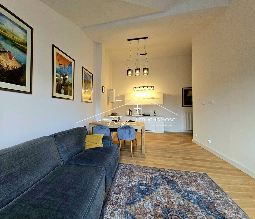 Stylowy apartament 68,89m na Starym Mieście w Przemyślu  Tatarska 4A, IV piętro, winda, loggia