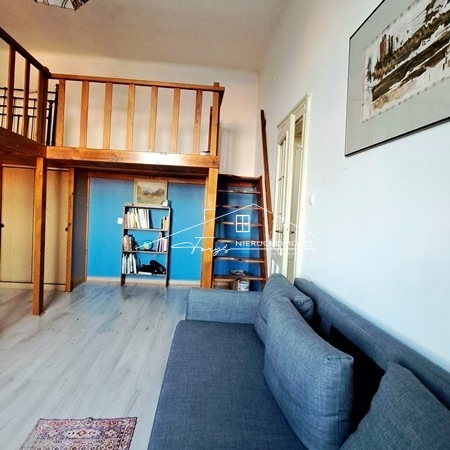 Apartament w zabytkowej kamienicy na Starym Mieście w Przemyślu  po remoncie, z widokiem na Dworzec PKP