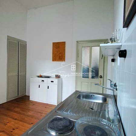 Apartament w zabytkowej kamienicy na Starym Mieście w Przemyślu  po remoncie, z widokiem na Dworzec PKP