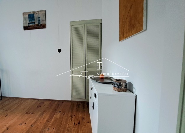 Apartament w zabytkowej kamienicy na Starym Mieście w Przemyślu  po remoncie, z widokiem na Dworzec PKP