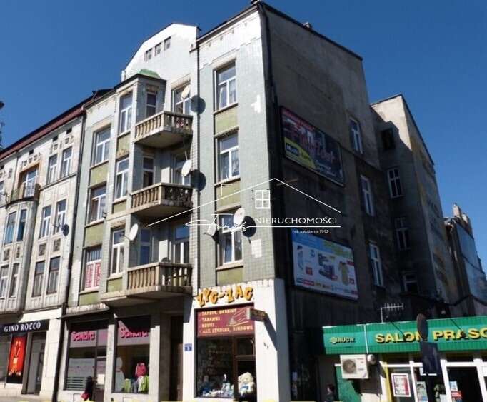 Apartament w zabytkowej kamienicy na Starym Mieście w Przemyślu  po remoncie, z widokiem na Dworzec PKP