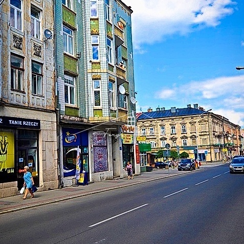Apartament w zabytkowej kamienicy na Starym Mieście w Przemyślu  po remoncie, z widokiem na Dworzec PKP