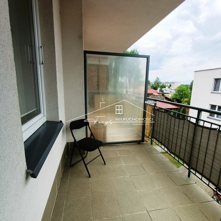 Atrakcyjny apartament 42,45m z miejscem postojowym i komórką lokatorską  Przemyśl, ul. Moniuszki