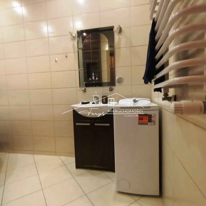 Atrakcyjny apartament 42,45m z miejscem postojowym i komórką lokatorską  Przemyśl, ul. Moniuszki