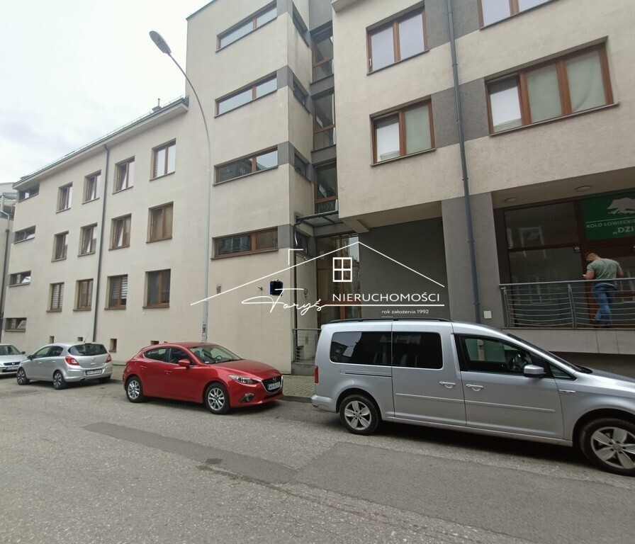 Atrakcyjny apartament 42,45m z miejscem postojowym i komórką lokatorską  Przemyśl, ul. Moniuszki