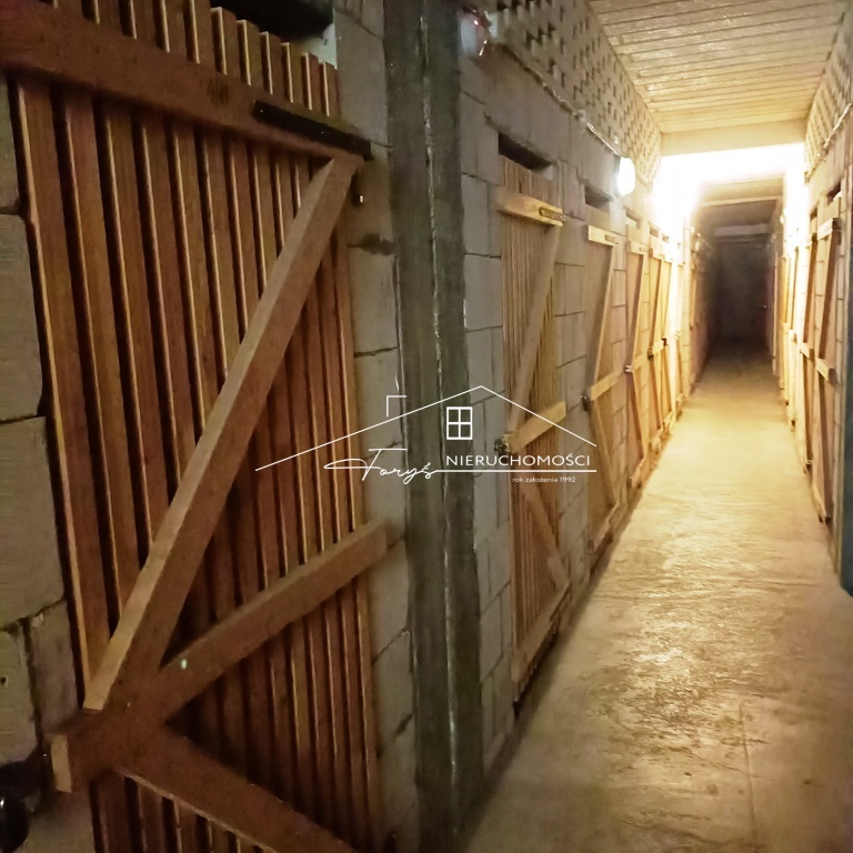 Atrakcyjny apartament 42,45m z miejscem postojowym i komórką lokatorską  Przemyśl, ul. Moniuszki