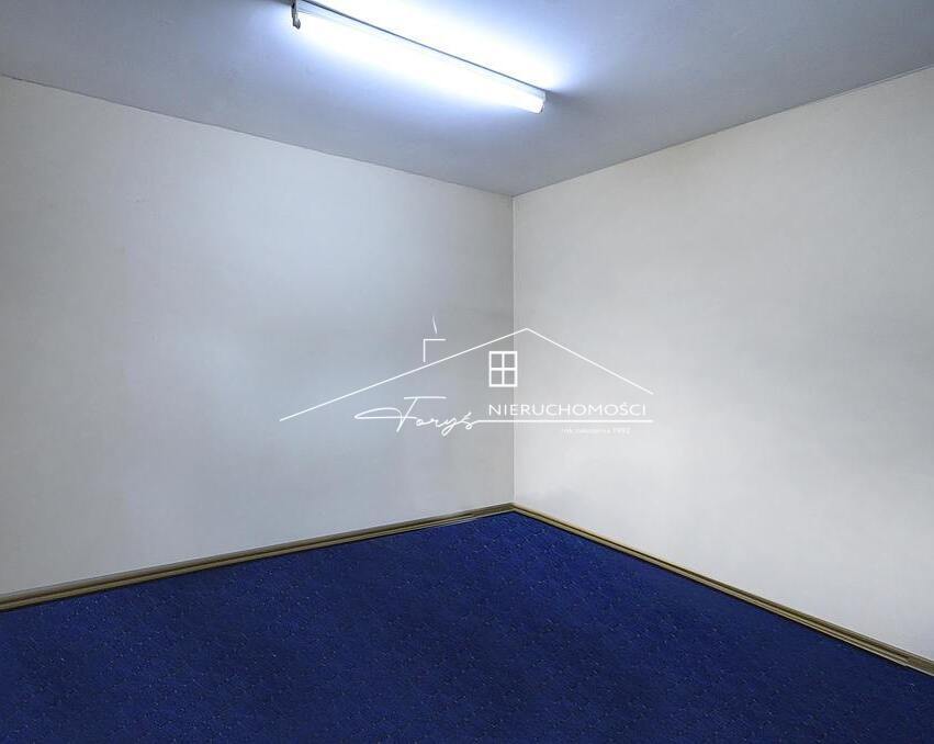 Jarosław, Jana Pawła II  Lokale biurowe do wynajęcia od 9 do 20 m Globus