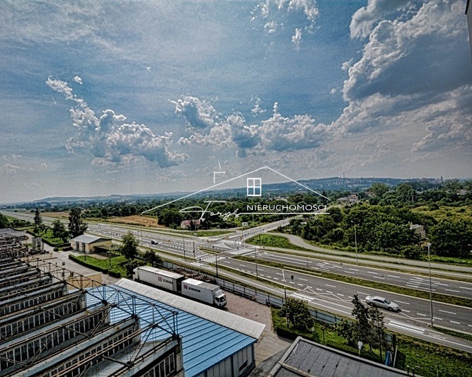 Biurowiec 1655 m na sprzedaż  Przemyśl, ul. Lwowska, przy obwodnicy i trasie do granicy