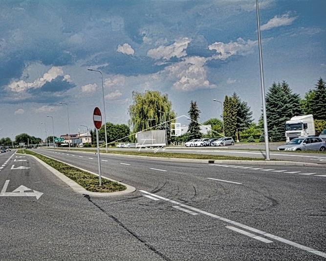 Biurowiec 1655 m na sprzedaż  Przemyśl, ul. Lwowska, przy obwodnicy i trasie do granicy