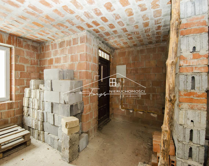 Dom jednorodzinny w stanie surowym zamkniętym na sprzedaż  Jarosław, ul. Przygrodzie, działka 9,56a