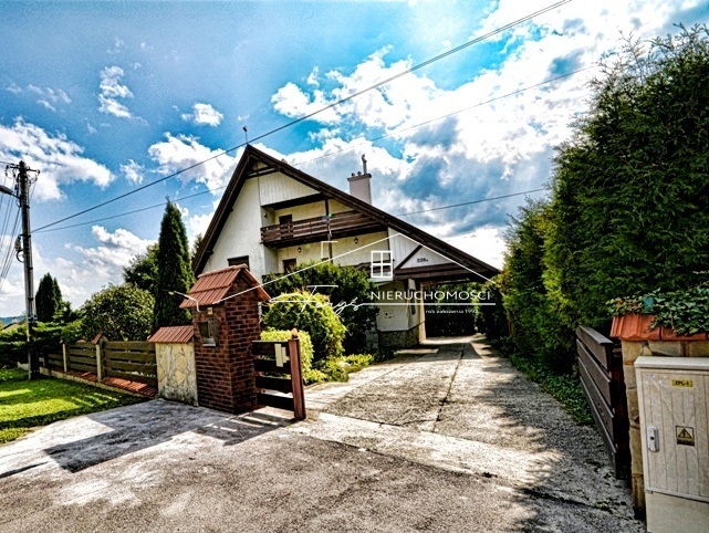 Komfortowy dom 350m po generalnym remoncie w Ostrowie k. Przemyśla  wysoki standard, ogród, fotowoltaika