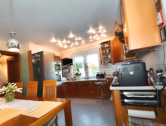 Komfortowy dom 350m po generalnym remoncie w Ostrowie k. Przemyśla  wysoki standard, ogród, fotowoltaika