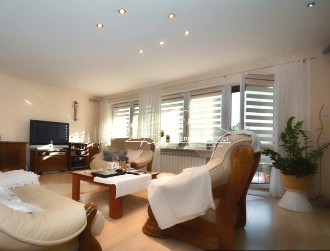 Komfortowy dom 350m po generalnym remoncie w Ostrowie k. Przemyśla  wysoki standard, ogród, fotowoltaika