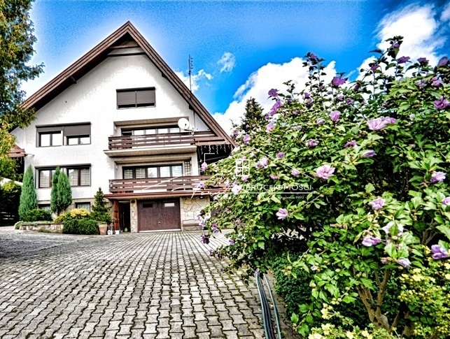 Komfortowy dom 350m po generalnym remoncie w Ostrowie k. Przemyśla  wysoki standard, ogród, fotowoltaika