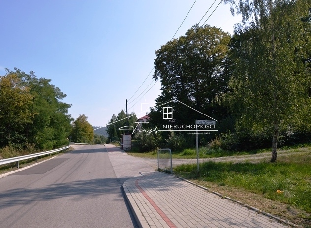 Dom drewniany z zabytkową kapliczką i dużą działką  Pruchnik, ul. Objazdowa