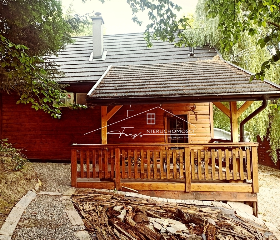 Wapowce  stylowy dom z tarasem w zaciszu Doliny Sanu