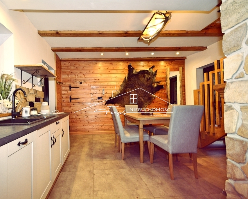 Wapowce  stylowy dom z tarasem w zaciszu Doliny Sanu