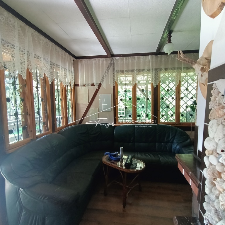 Całoroczny dom z tarasem na strzeżonym osiedlu w Krasicach  idealny do zamieszkania lub wynajmu