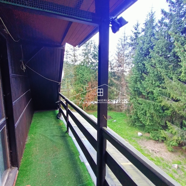 Całoroczny dom z tarasem na strzeżonym osiedlu w Krasicach  idealny do zamieszkania lub wynajmu