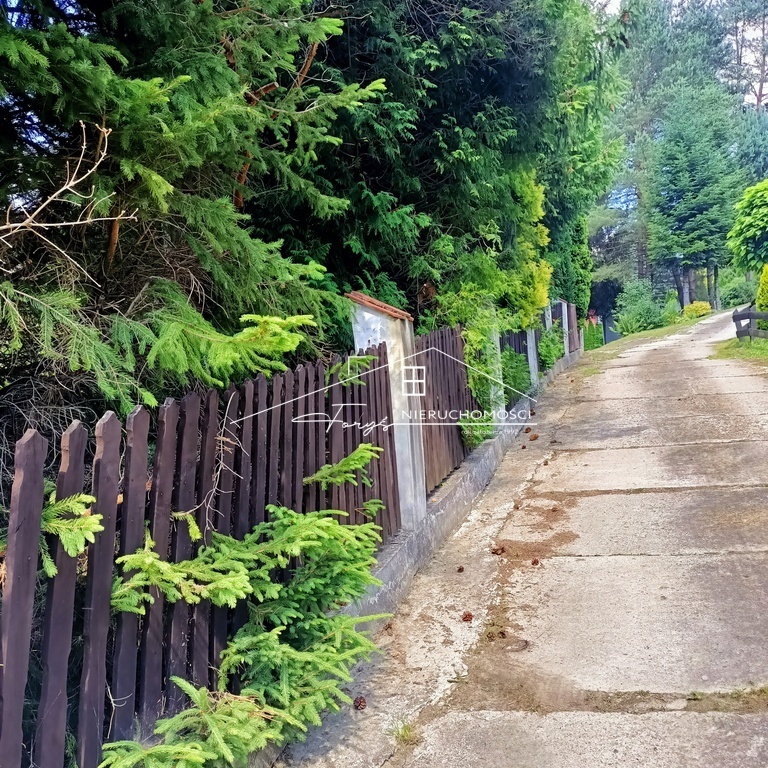 Całoroczny dom z tarasem na strzeżonym osiedlu w Krasicach  idealny do zamieszkania lub wynajmu