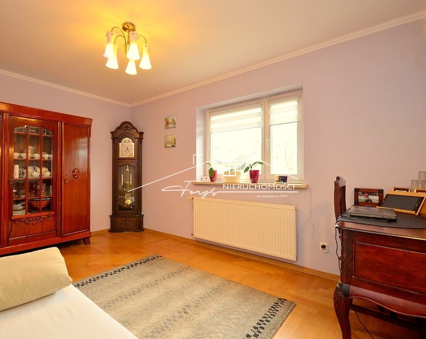 Dom z warsztatem samochodowym na sprzedaż  Jarosław, ul. Racławicka, umeblowany, gotowy do zamieszkania