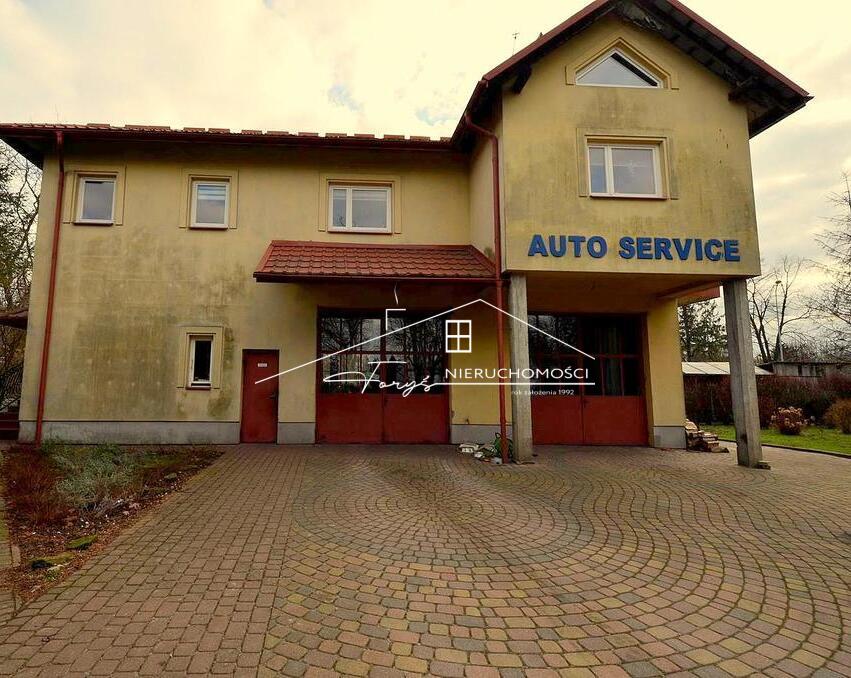 Dom z warsztatem samochodowym na sprzedaż  Jarosław, ul. Racławicka, umeblowany, gotowy do zamieszkania