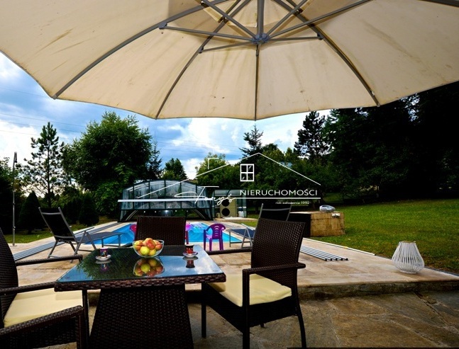 Olszany  letniskowy dom z basenem i dużą działką w malowniczej Dolinie Sanu