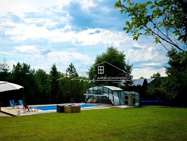 Olszany  letniskowy dom z basenem i dużą działką w malowniczej Dolinie Sanu