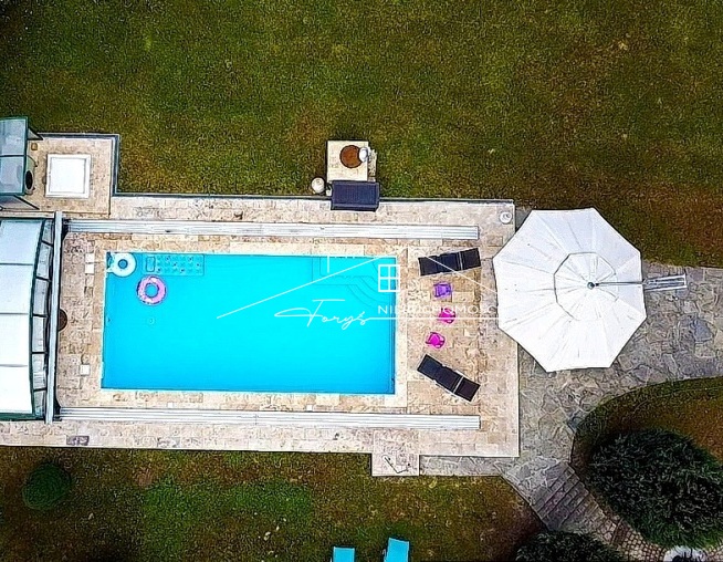 Olszany  letniskowy dom z basenem i dużą działką w malowniczej Dolinie Sanu