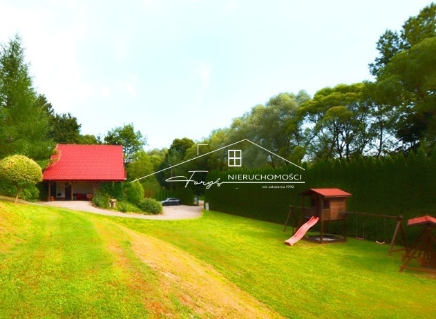 Olszany  letniskowy dom z basenem i dużą działką w malowniczej Dolinie Sanu