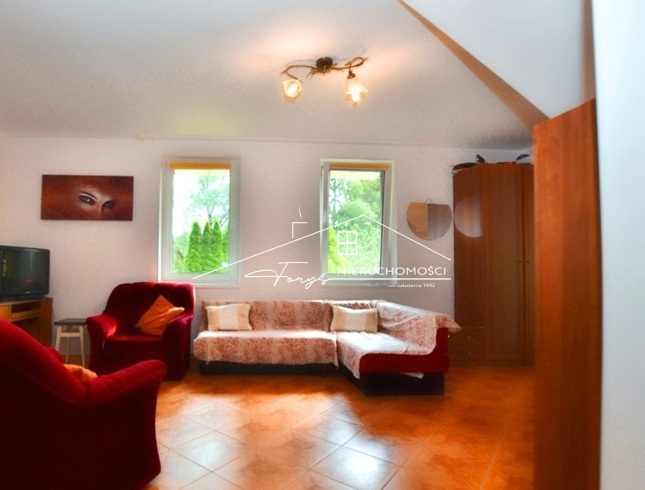 Olszany  letniskowy dom z basenem i dużą działką w malowniczej Dolinie Sanu