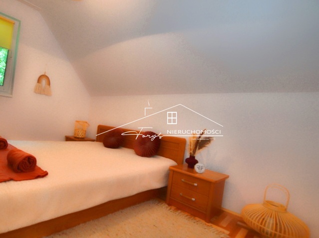 Olszany  letniskowy dom z basenem i dużą działką w malowniczej Dolinie Sanu