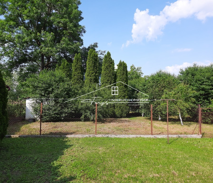 Dwie sypialnie zapewniają wygodę dla pary, rodziny lub gości.