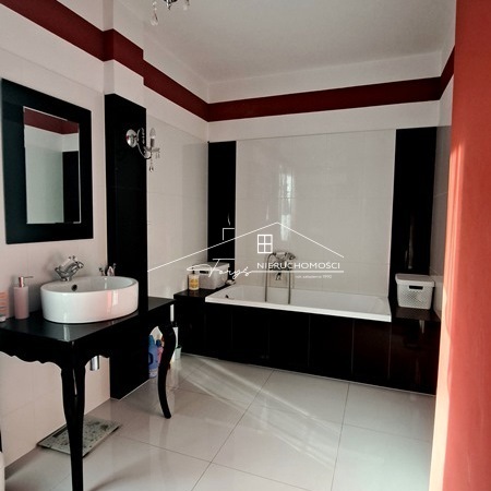 Dom wolnostojący 155m na dużej działce w Malawie  cisza, zieleń i potencjał