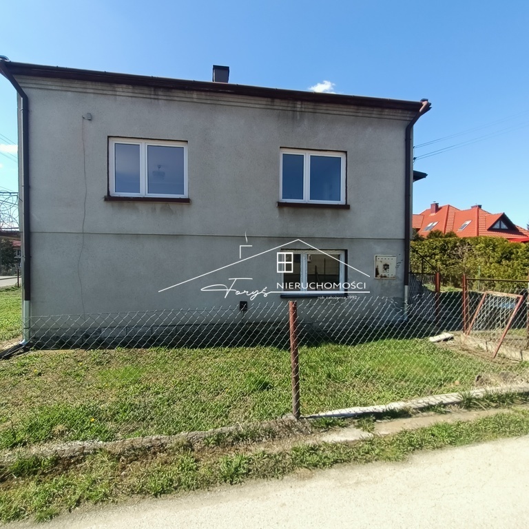 Dom wolnostojący z garażem i budynkiem gospodarczym  Ostrów k. Przemyśla, 183m, 3 działki