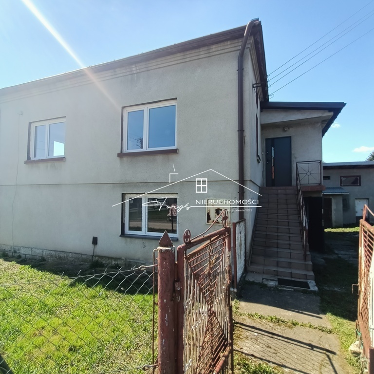 Dom wolnostojący z garażem i budynkiem gospodarczym  Ostrów k. Przemyśla, 183m, 3 działki