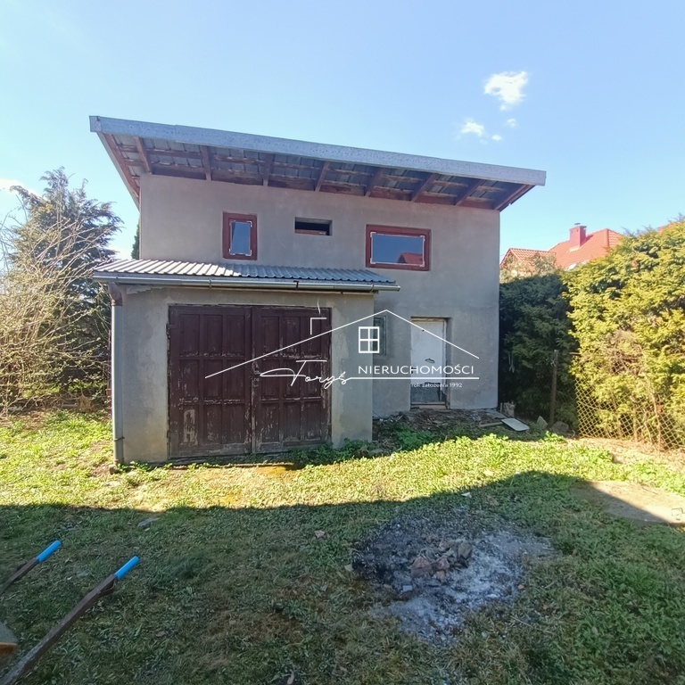 Dom wolnostojący z garażem i budynkiem gospodarczym  Ostrów k. Przemyśla, 183m, 3 działki