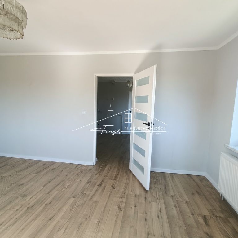 Dom wolnostojący z garażem i budynkiem gospodarczym  Ostrów k. Przemyśla, 183m, 3 działki