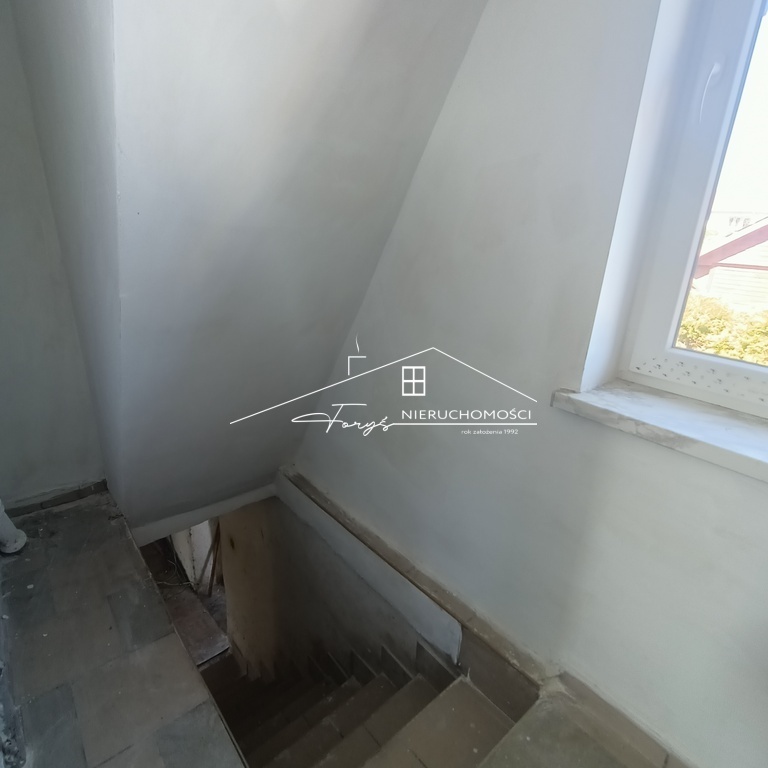 Dom wolnostojący z garażem i budynkiem gospodarczym  Ostrów k. Przemyśla, 183m, 3 działki