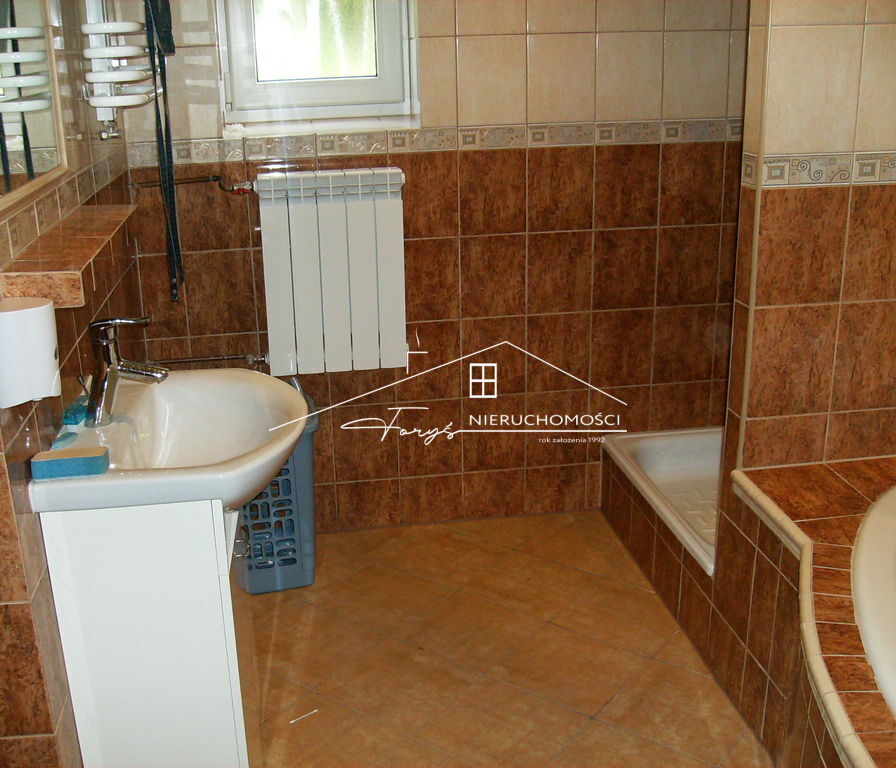 Dom na sprzedaż na 7,6 ha działce w Łozach  idealny pod inwestycję lub wypoczynek na Roztoczu