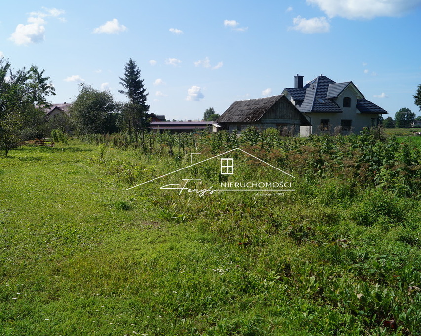Na sprzedaż dom z budynkiem gospodarczym na pięknej 42-arowej działce  Stary Dzików, pow. lubaczowski