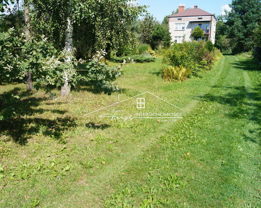 Na sprzedaż dom z budynkiem gospodarczym na pięknej 42-arowej działce  Stary Dzików, pow. lubaczowski