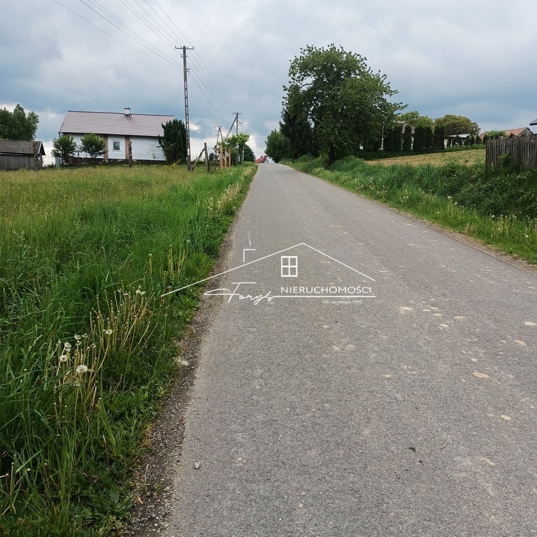 Działka budowlana 35 arów na sprzedaż  Babice Połanki, gmina Krzywcza, przy lesie