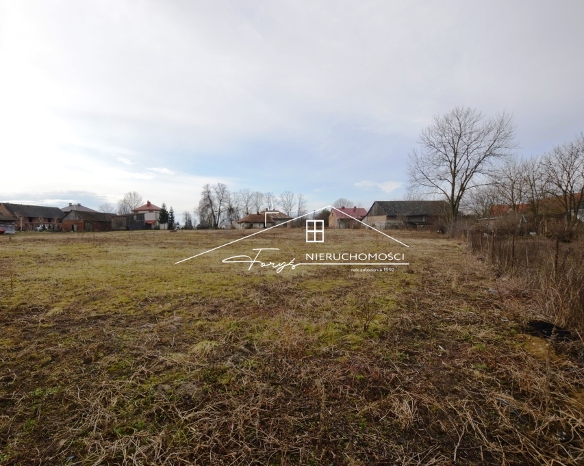 Działka budowlana 46 arów w Lesznie k. Przemyśla  atrakcyjna lokalizacja przy drodze powiatowej