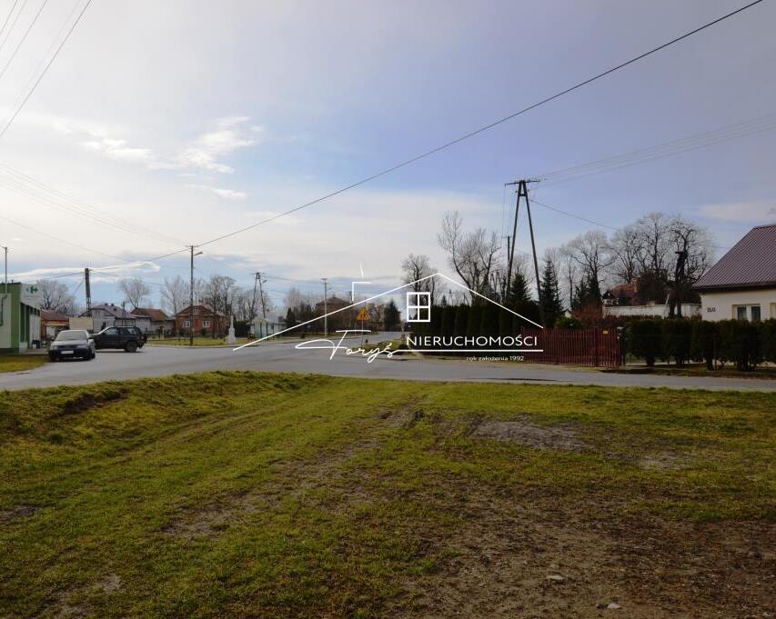 Działka budowlana 46 arów w Lesznie k. Przemyśla  atrakcyjna lokalizacja przy drodze powiatowej