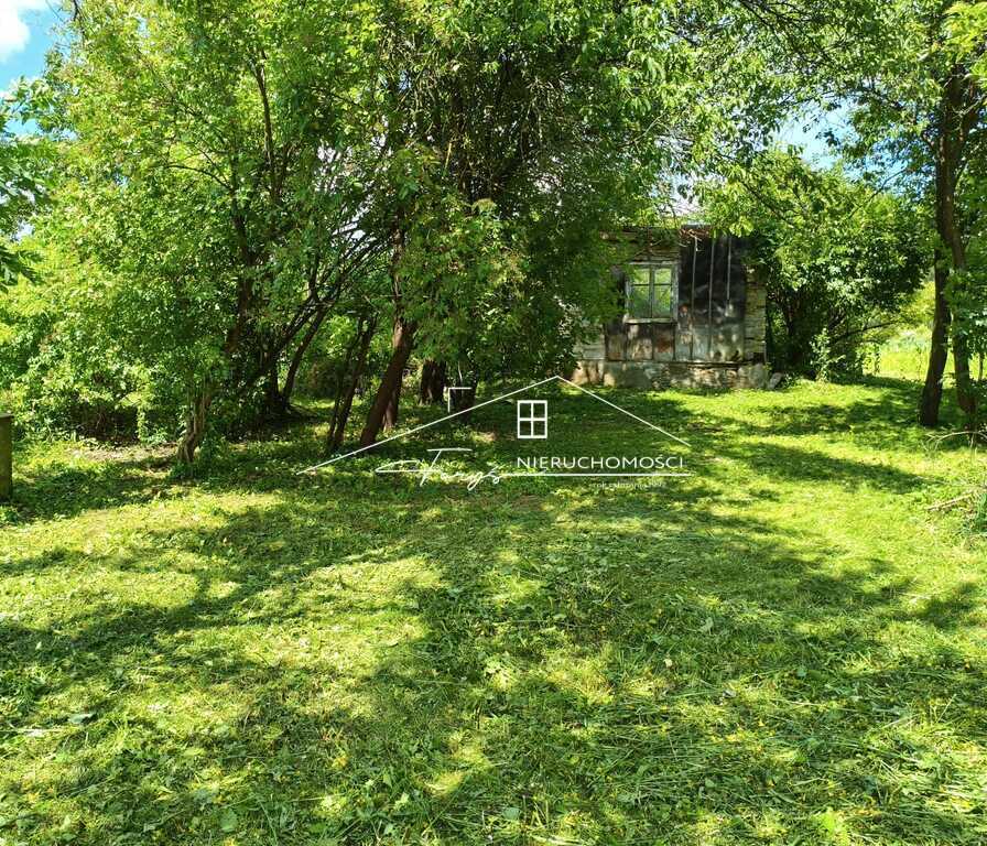 Nieruchomość znajduje się w spokojnej gminie Krzywcza, powiat przemyski.