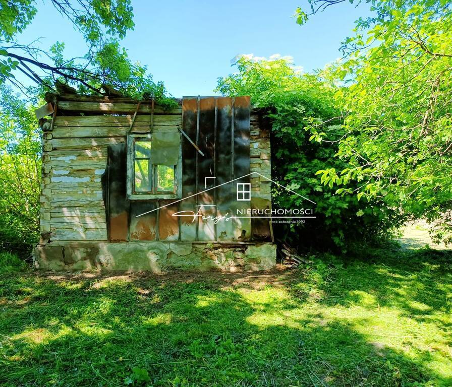 Skontaktuj się z nami, aby poznać szczegóły tej wyjątkowej nieruchomości.