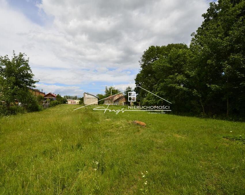 Działka 56 arów w centrum Cieszanowa z dostępem do rzeki  na sprzedaż