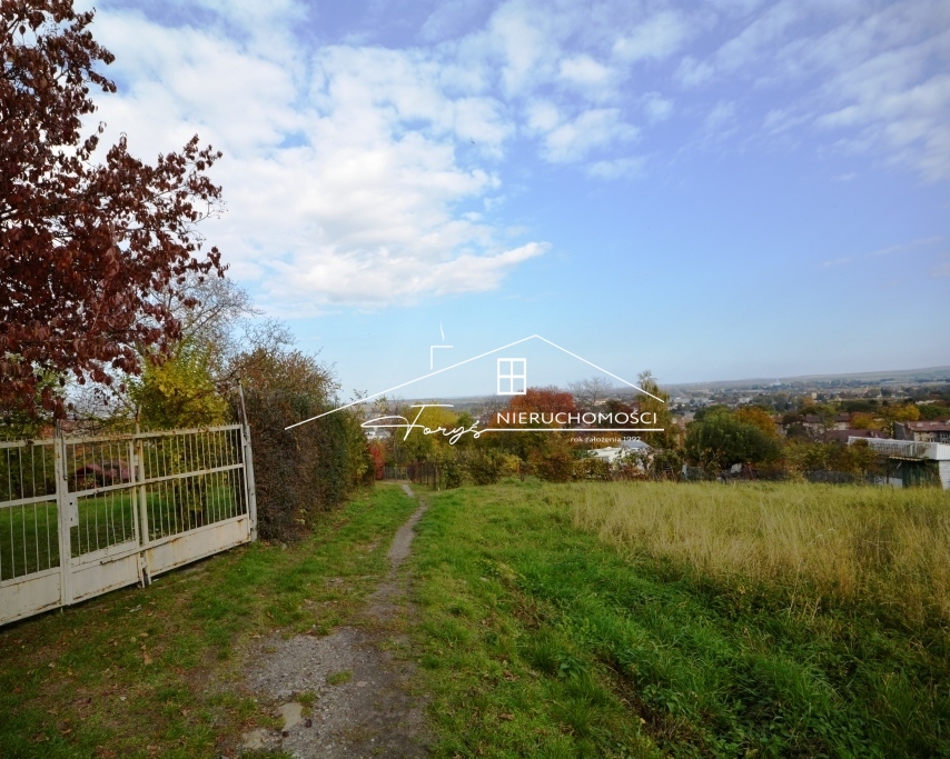 Działka inwestycyjna 2860m na sprzedaż  Przemyśl, ul. Sucharskiego, media, widokowa lokalizacja